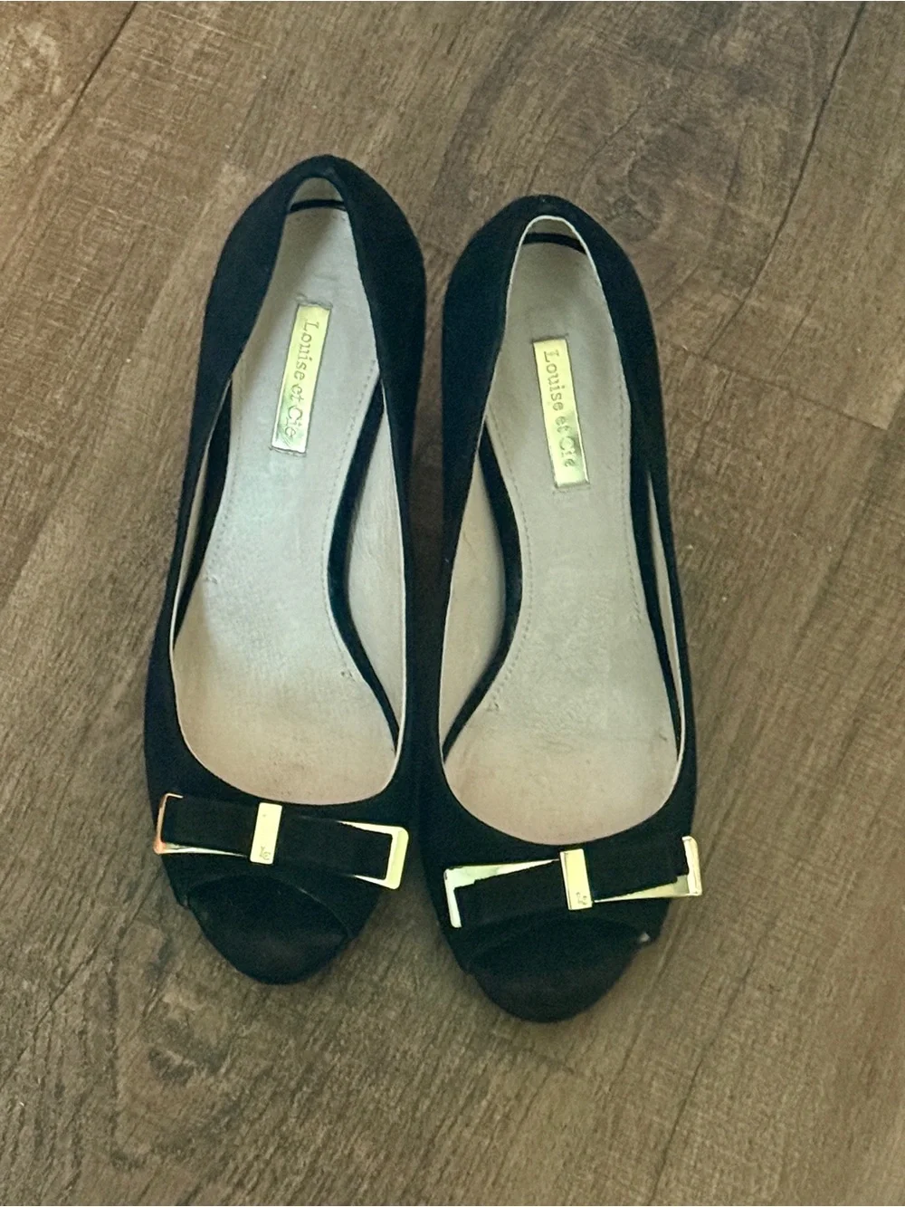 Black Women's Dress Pumps with Gold Accent 8.5 Leather and Suede